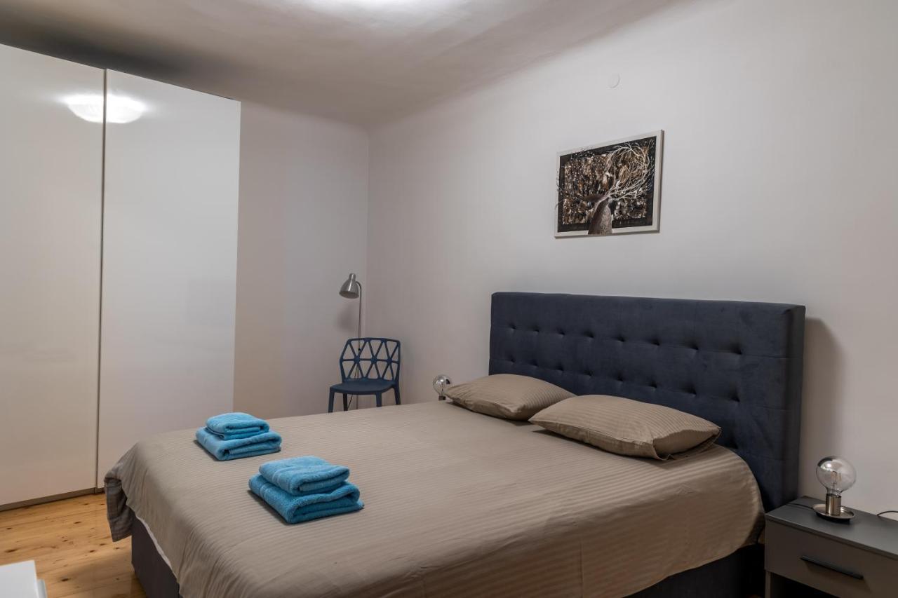 La Vela Apartment *